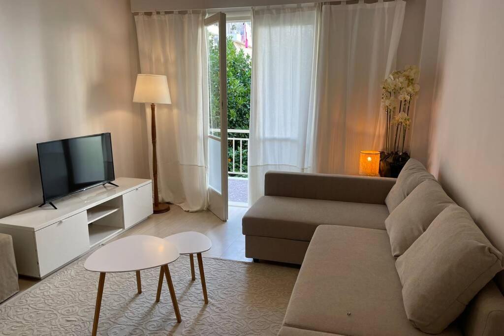 Studio Stay Apartment Kalamáta Buitenkant foto