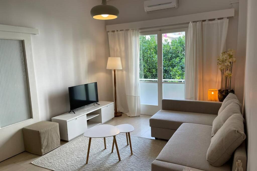 Studio Stay Apartment Kalamáta Buitenkant foto