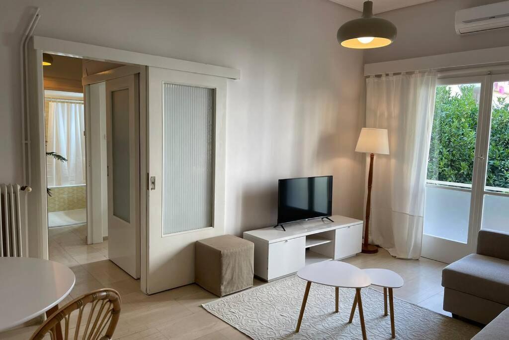 Studio Stay Apartment Kalamáta Buitenkant foto
